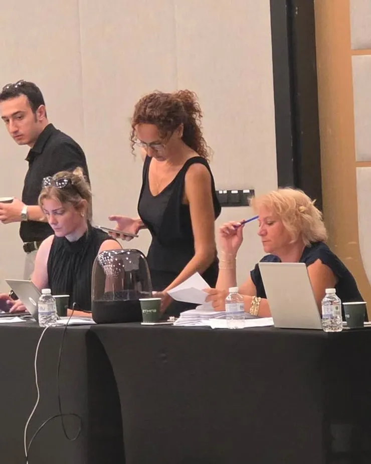 The Niz Eğitim team at work behind the assessment desk on exam day